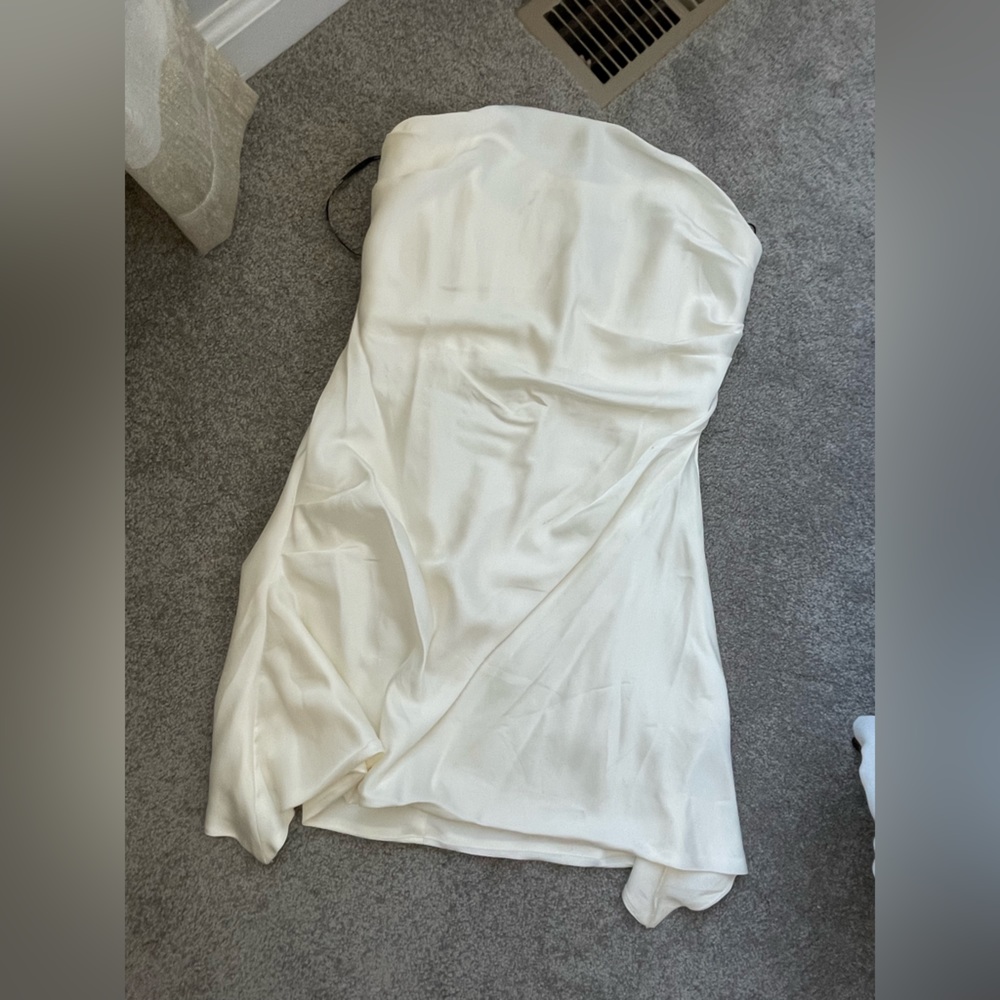 Strapless dress